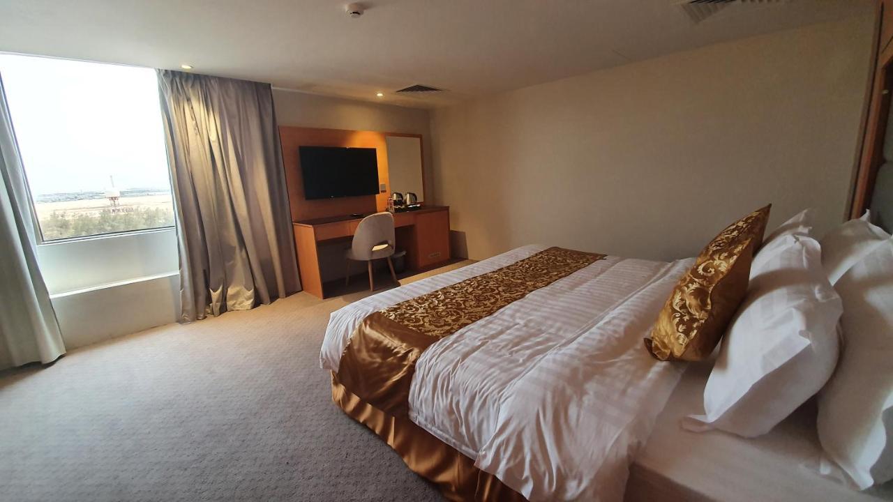 Al Rayyan Tower 3*