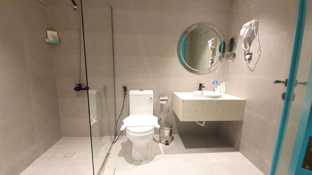 Al Rayyan Tower 3*